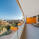 Modern In Prestigious El Higueron Фуэнхирола