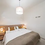 Modern In Prestigious El Higueron *