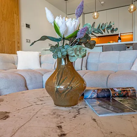 Appartement Modern In Prestigious El Higueron Fuengirola